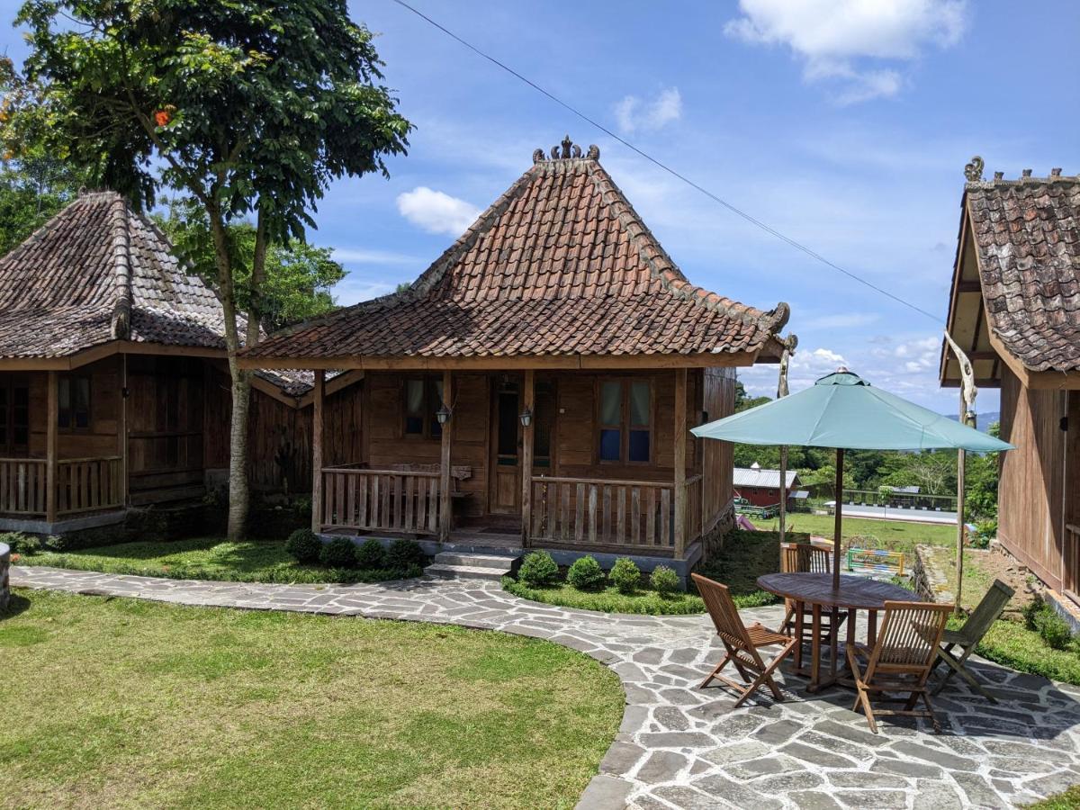 Le Desa Resort Syariah Wonosobo Bagian luar foto