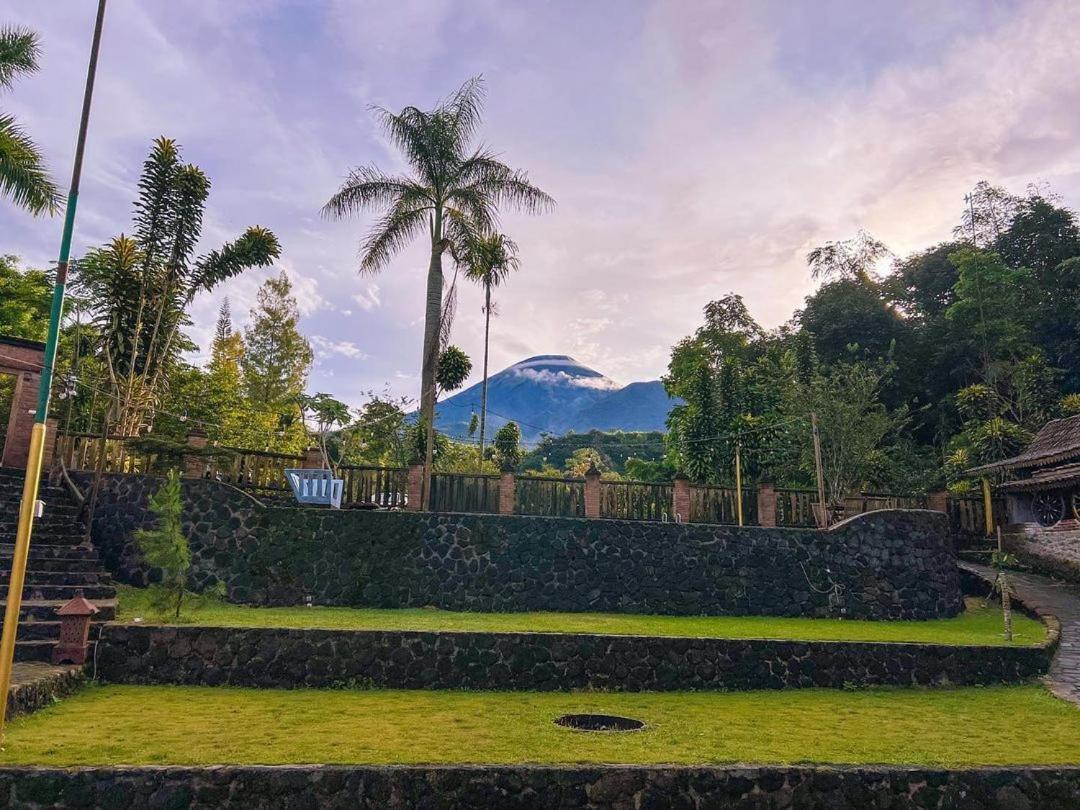 Le Desa Resort Syariah Wonosobo Bagian luar foto